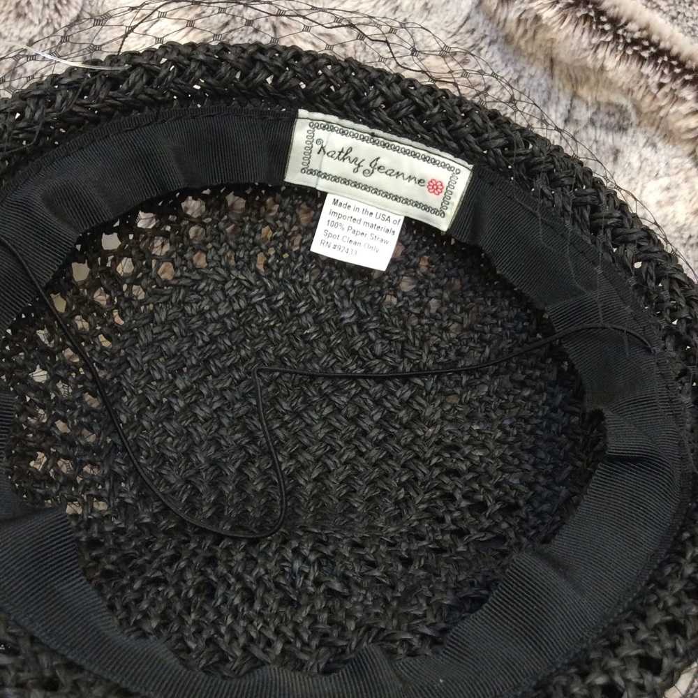 Fascinator hat. - Picture 5 of 8